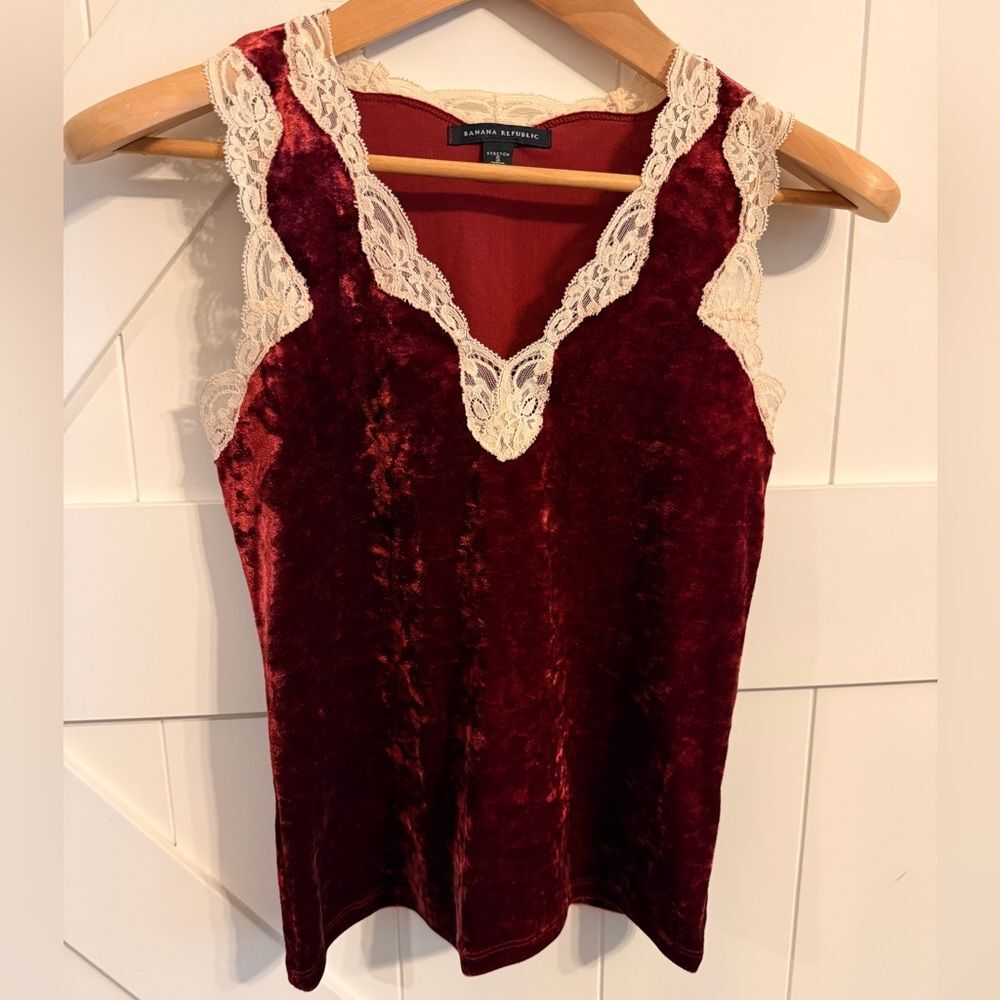 Banana Republic Burgundy Velvet Tank Top with Lace Trim Women's Small Cottagecor